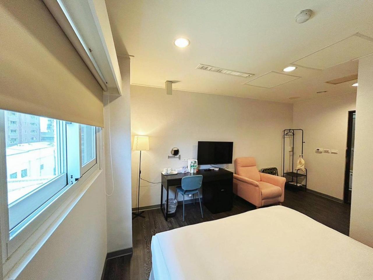 Trust Hotel Tainan Esterno foto