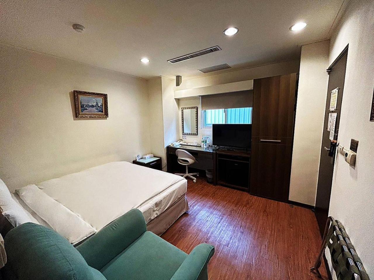 Trust Hotel Tainan Esterno foto