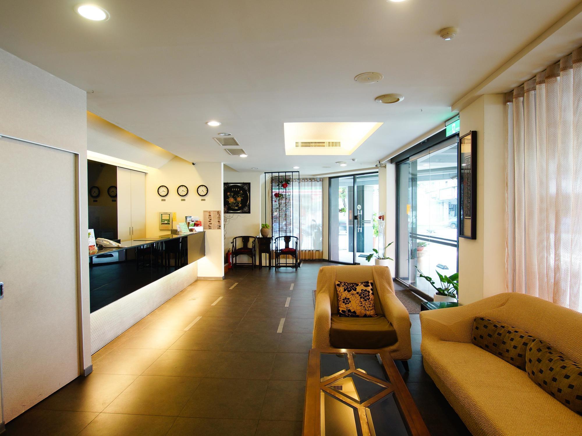Trust Hotel Tainan Esterno foto