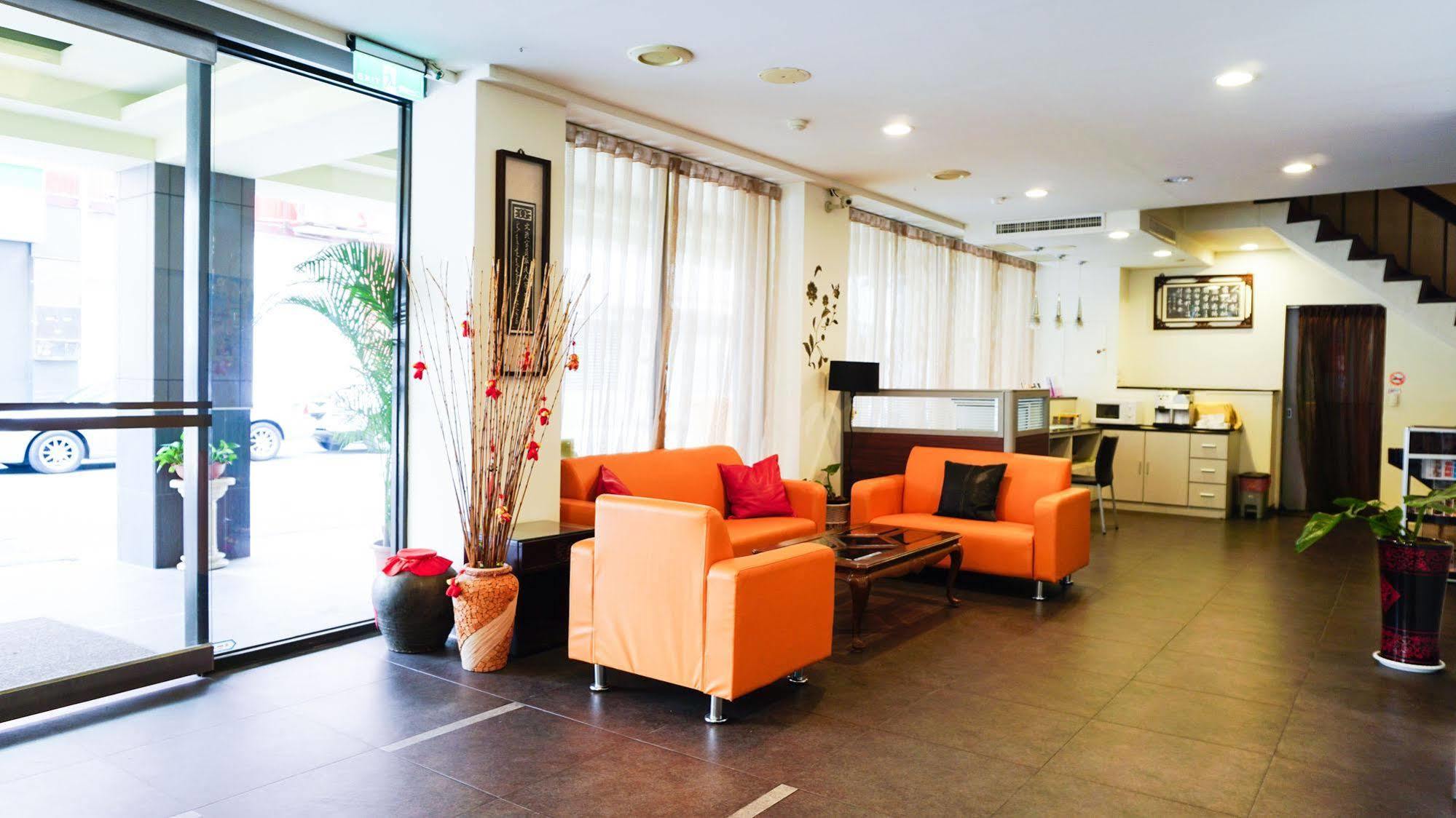 Trust Hotel Tainan Esterno foto